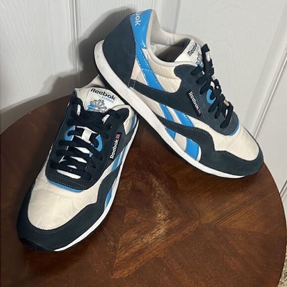 🔥🔥 REEBOK CLASSIC Women’s Sneakers Sz10 - RARE Colorway - EXCELLENT Condition - Picture 3 of 13
